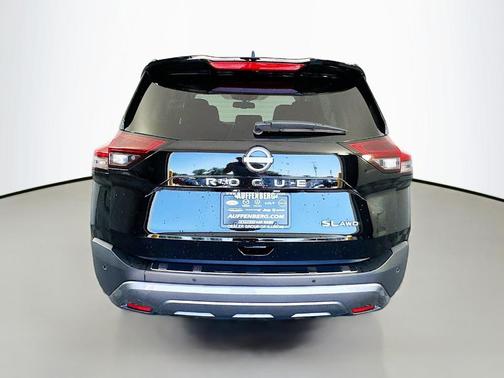 Black 2023 Nissan Rogue SL