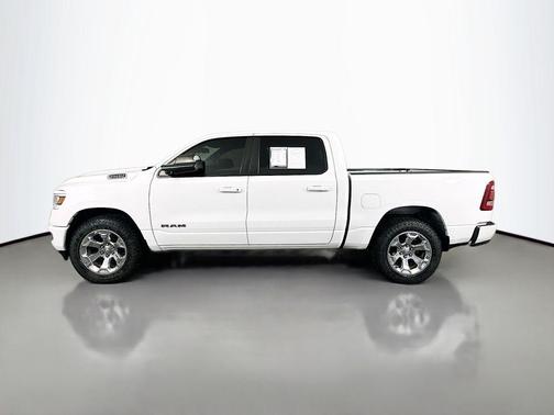 Bright White Clearcoat 2019 RAM 1500 Big Horn