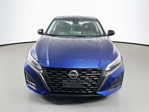 Deep Blue Pearl 2023 Nissan Altima 2.5 SR
