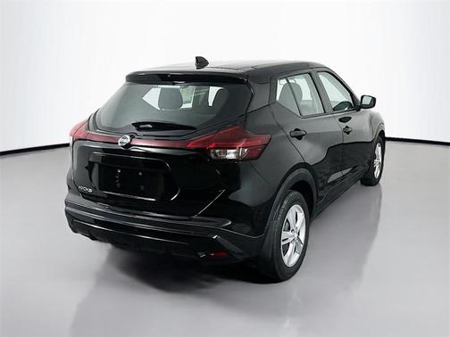 2021 Nissan Kicks S