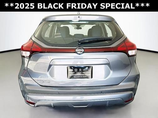 2025 Nissan Kicks Play S