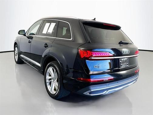 2021 Audi Q7 55 Premium Plus