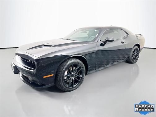 2022 Dodge Challenger SXT