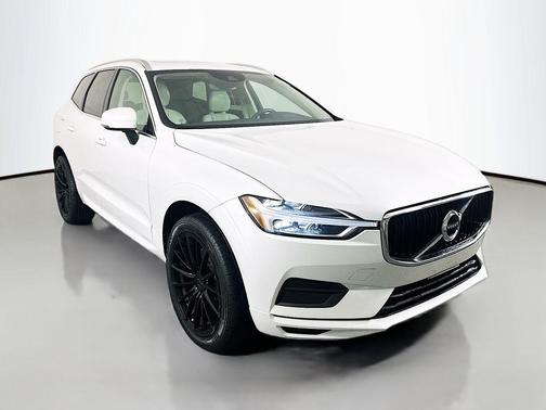 2018 Volvo XC60 T6 Momentum