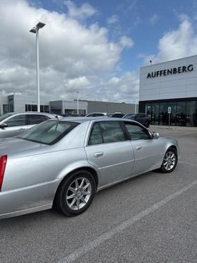 2010 Cadillac DTS Base