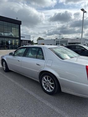 2010 Cadillac DTS Base