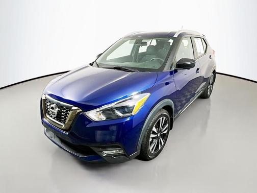 Deep Blue Pearl 2019 Nissan Kicks SR