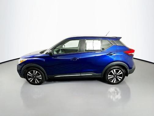 Deep Blue Pearl 2019 Nissan Kicks SR
