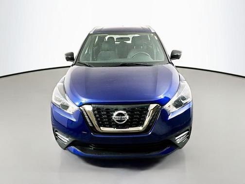 Deep Blue Pearl 2019 Nissan Kicks SR