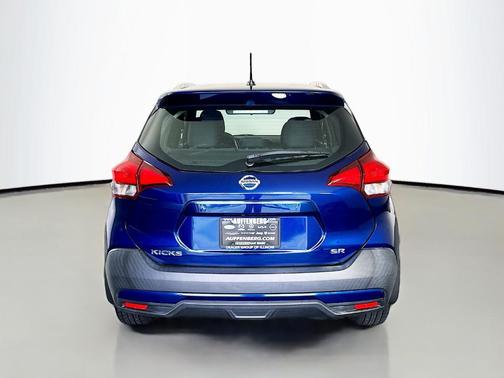 Deep Blue Pearl 2019 Nissan Kicks SR