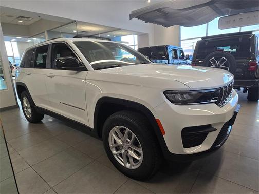 2025 Jeep Grand Cherokee Laredo X