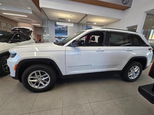 2025 Jeep Grand Cherokee Laredo X