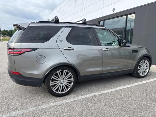 Silicon Silver 2017 Land Rover Discovery First Edition