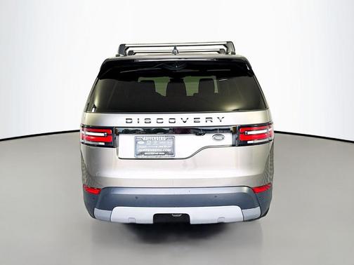 Silicon Silver 2017 Land Rover Discovery First Edition