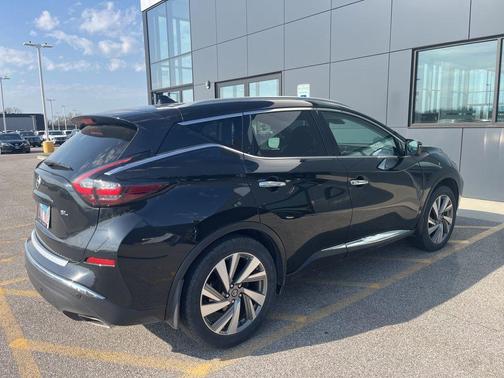 Magnetic Black 2019 Nissan Murano SL