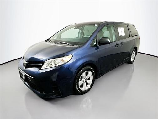 2019 Toyota Sienna L