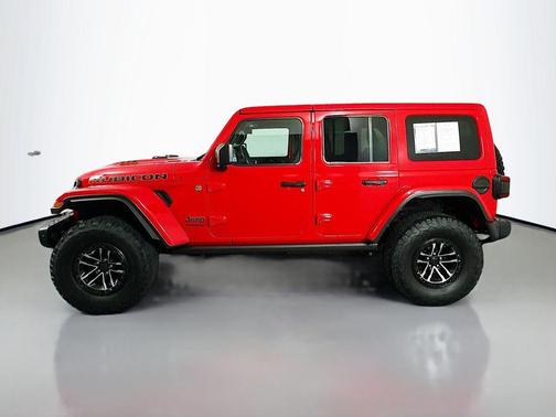 Firecracker Red Clearcoat 2022 Jeep Wrangler Unlimited Rubicon 392