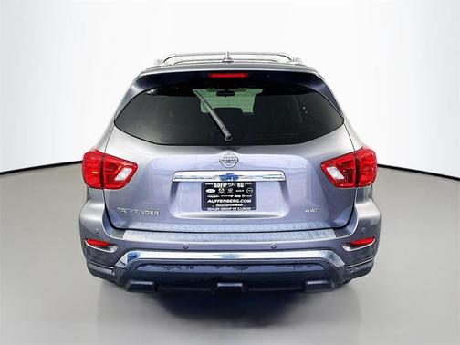 2020 Nissan Pathfinder S