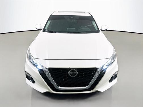 2020 Nissan Altima 2.5 SV