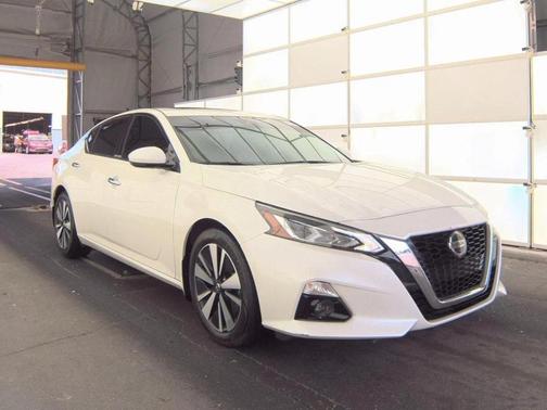 2020 Nissan Altima 2.5 SV