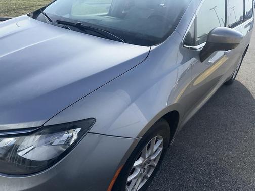 2021 Chrysler Voyager LXI