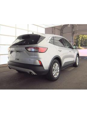 Ingot Silver Metallic 2020 Ford Escape SE
