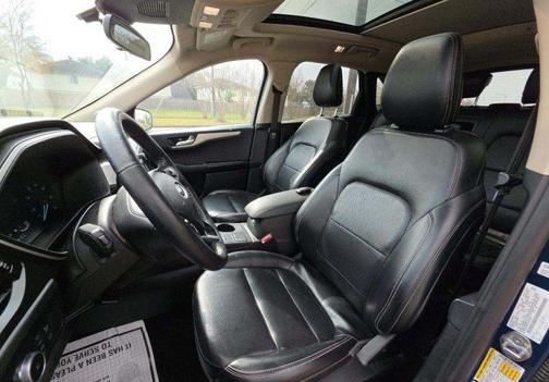 2020 Ford Escape SEL