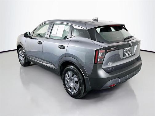 2025 Nissan Kicks S