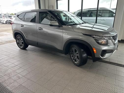 2023 Kia Seltos LX