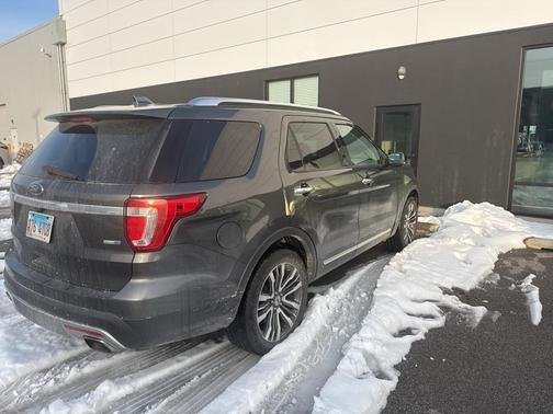 2016 Ford Explorer Platinum