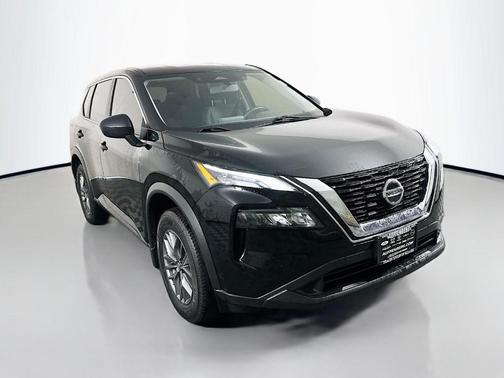 Black 2021 Nissan Rogue S