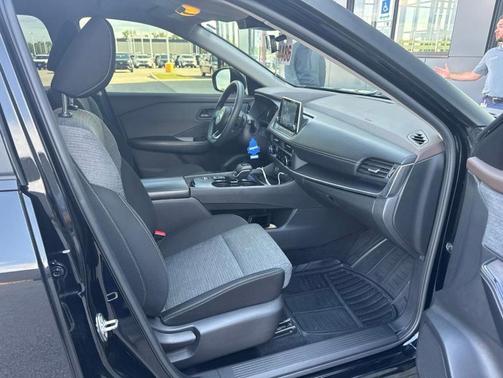 Black 2021 Nissan Rogue S