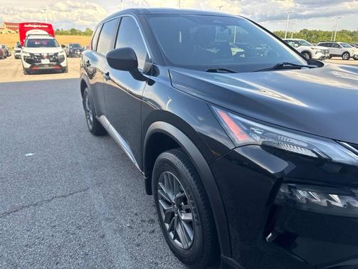 Black 2021 Nissan Rogue S