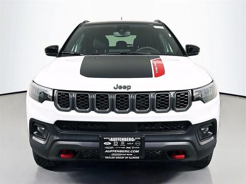 Bright White Clearcoat 2026 Jeep Compass Trailhawk