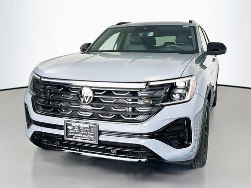 2026 Volkswagen Atlas Cross Sport 2.0T SEL R-Line Black