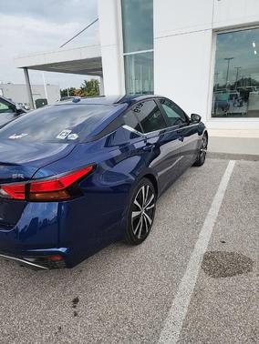 2020 Nissan Altima 2.5 SR