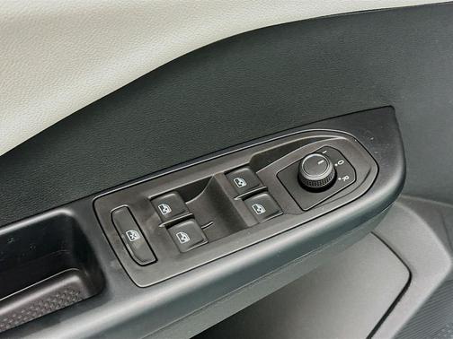 Platinum Gray Metallic 2026 Volkswagen Taos 1.5T S