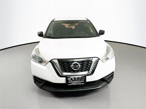 2020 Nissan Kicks S