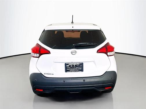 2020 Nissan Kicks S