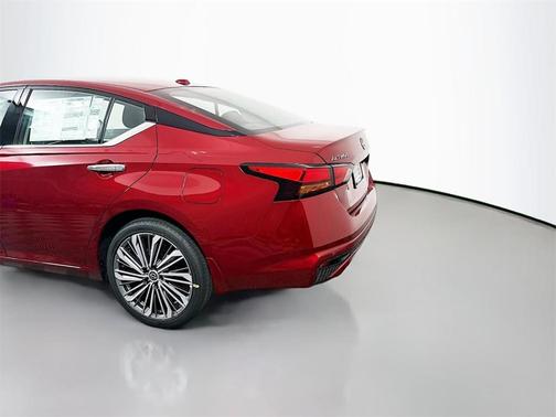 2025 Nissan Altima SL