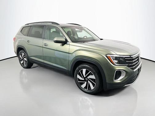 Avocado Green Pearl 2026 Volkswagen Atlas 2.0T SE W/TECHNOLOGY