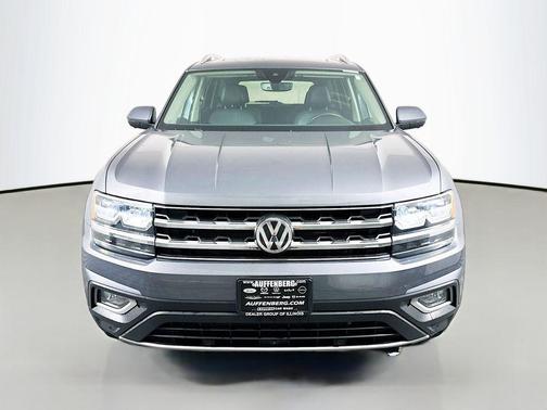 Platinum Gray Metallic 2019 Volkswagen Atlas 3.6L SEL Premium