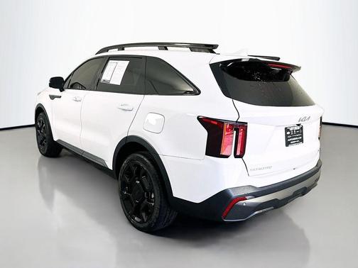 Glacial White Pearl 2024 Kia Sorento X-Line EX