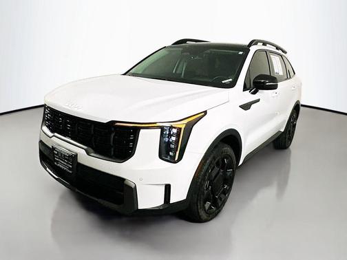 Glacial White Pearl 2024 Kia Sorento X-Line EX