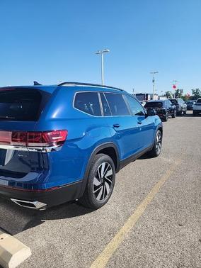 2025 Volkswagen Atlas 2.0T SE