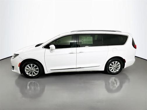 2018 Chrysler Pacifica Touring-L Plus