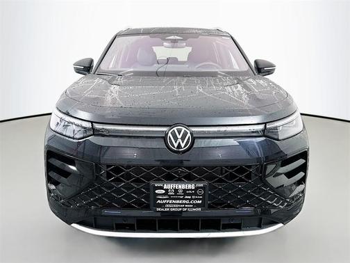 2026 Volkswagen Tiguan 2.0T SEL R-Line
