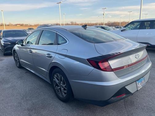 2021 Hyundai SONATA SEL