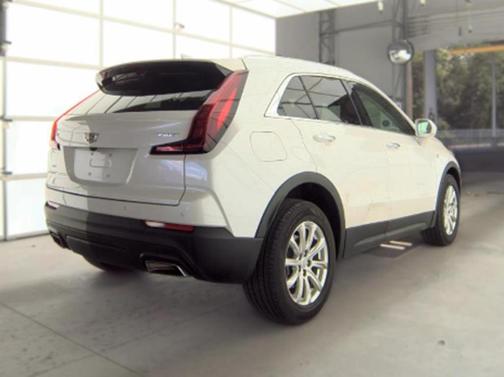 Crystal White Tri-Coat 2020 Cadillac XT4 Luxury