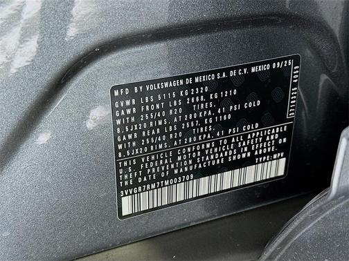 2026 Volkswagen Tiguan 2.0T SE R-Line Black